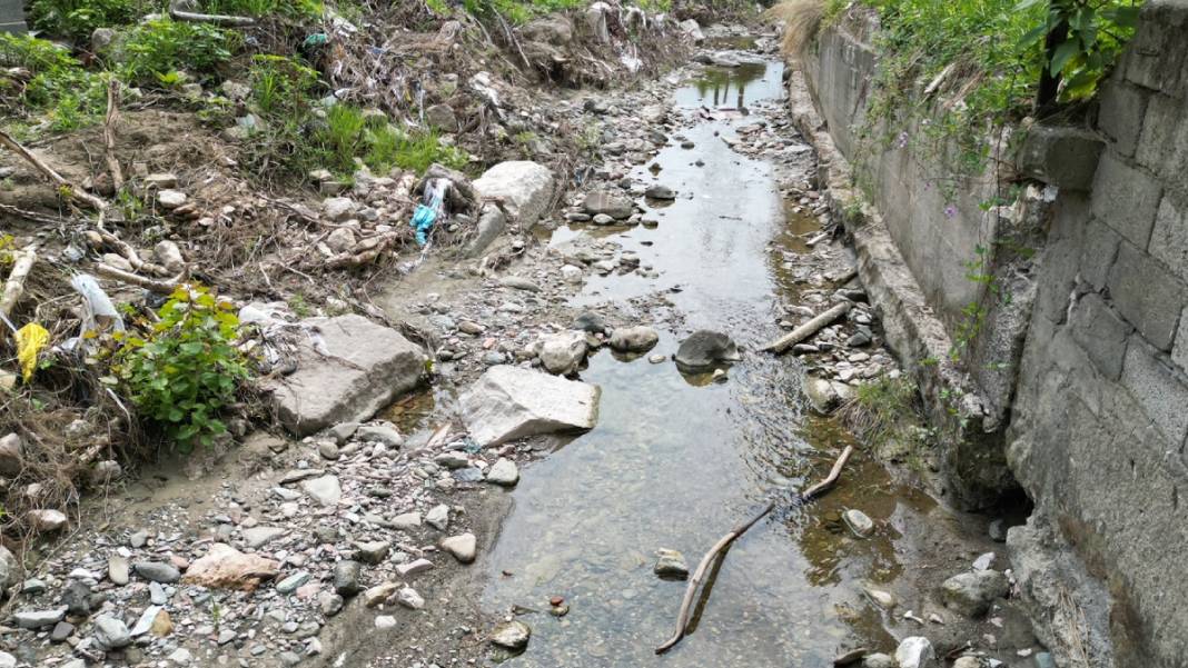 Sel felaketi sonrası ortaya çıktı: Antik su kanalında Roma dönemi kalıntıları 3